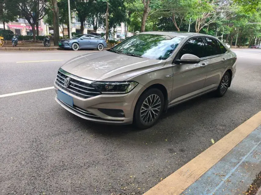 2020 Volkswagen Sagitar 1.4T 150HP L4 7DCT