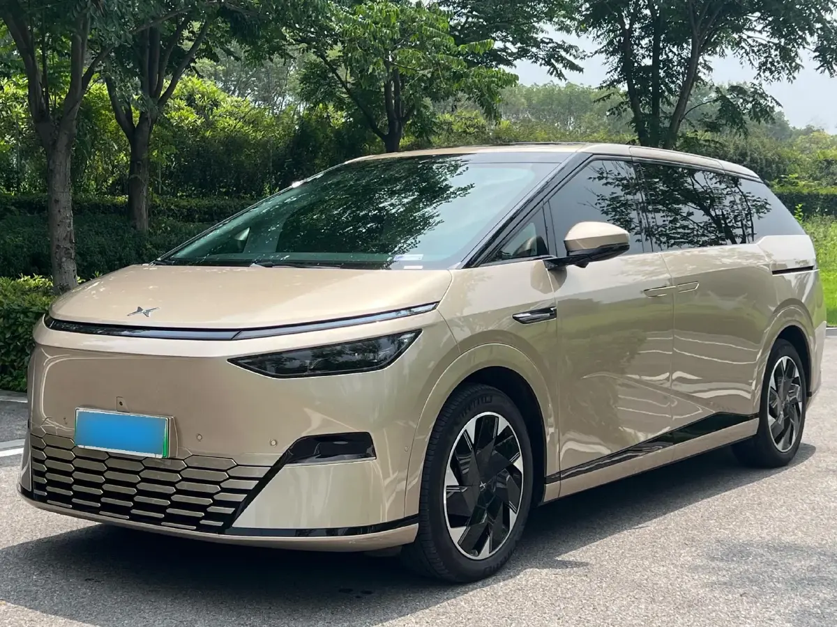 2024 Xpeng X9 BEV 101.5KWH