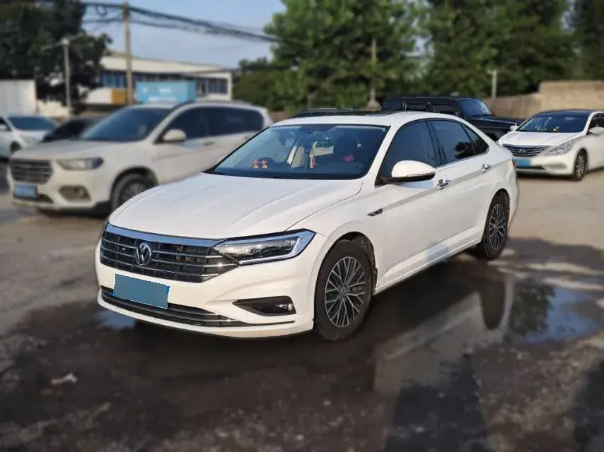 2021 Volkswagen Sagitar 1.4T 150HP L4 7DCT