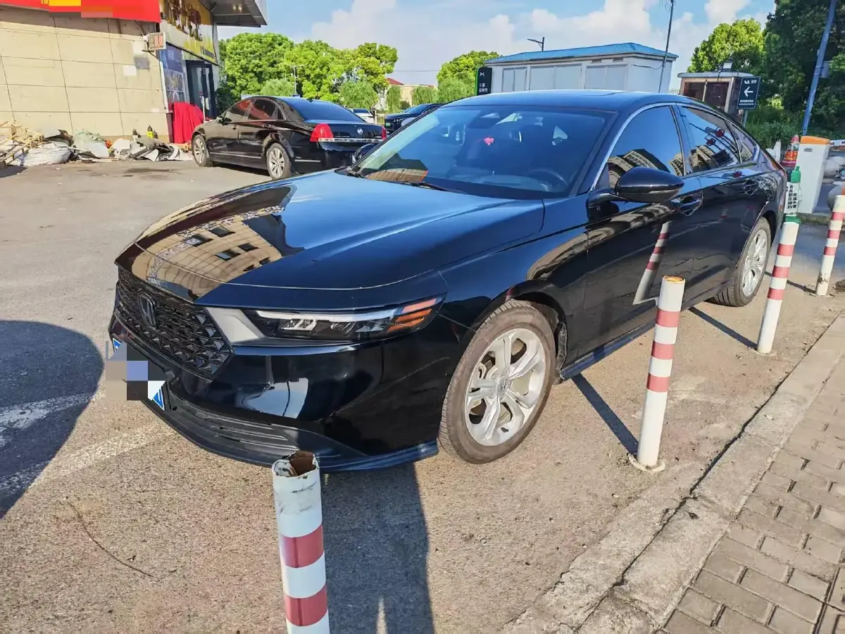 2023 Honda Accord 1.5T 192HP L4 CVT