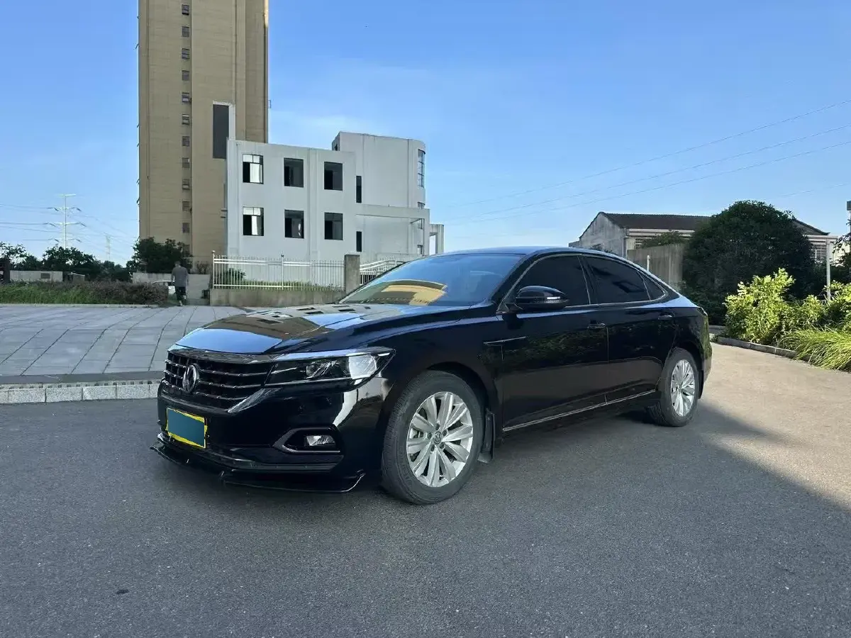 2019 Volkswagen Passat 2.0T 186HP L4 7DCT