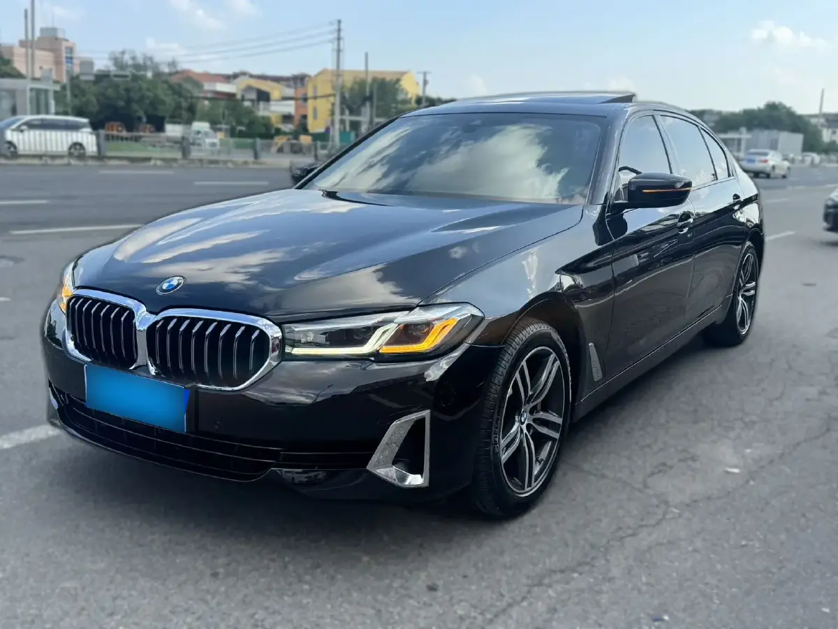 2021 BMW 5 Series 2.0T 252HP L4 8AT
