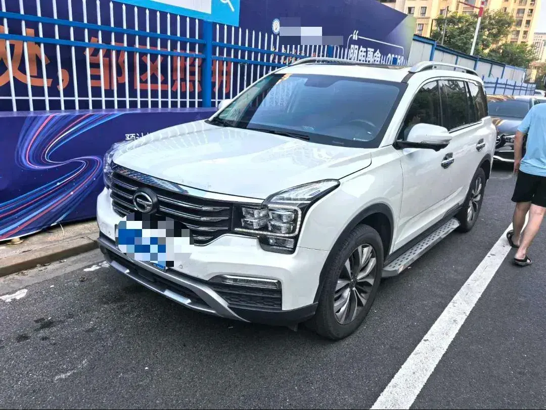 2017 GAC Trumpchi GS8 2.0T 201HP L4 6AT