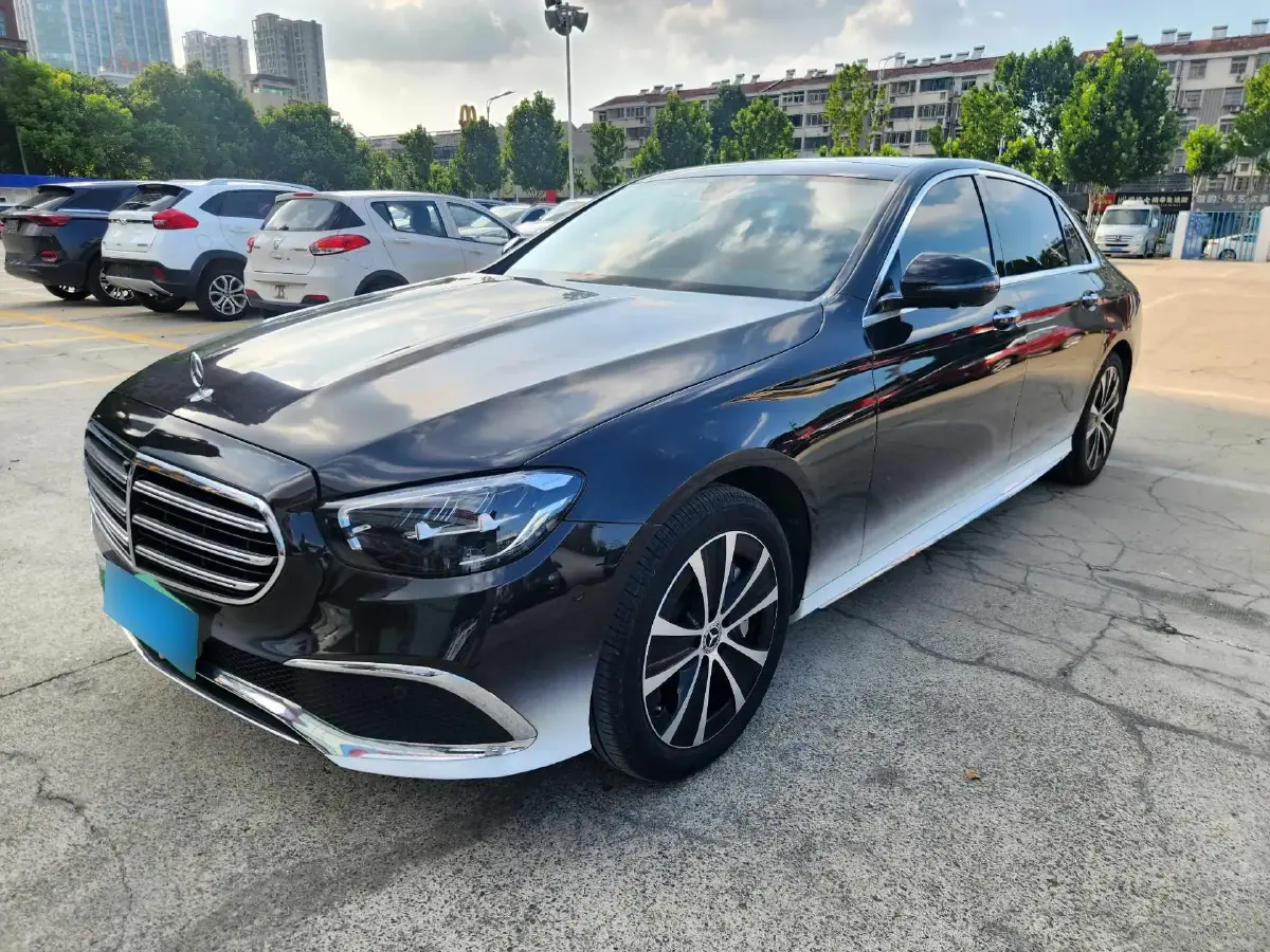 2022 Mercedes-Benz E Class 2.0T 211HP L4 9AT PHEV 25.4KWH