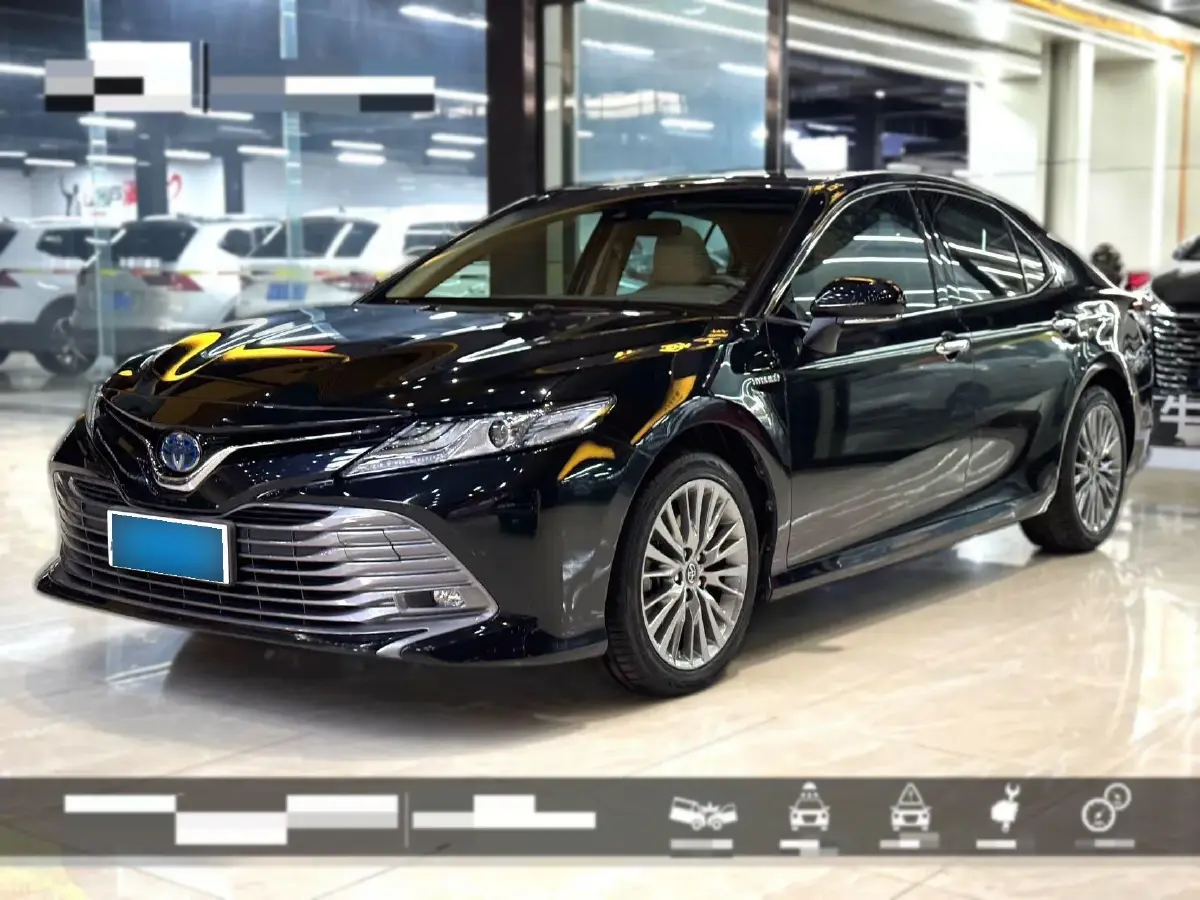 2019 Toyota Camry 2.5L 178HP L4 E-CVT Hybrid