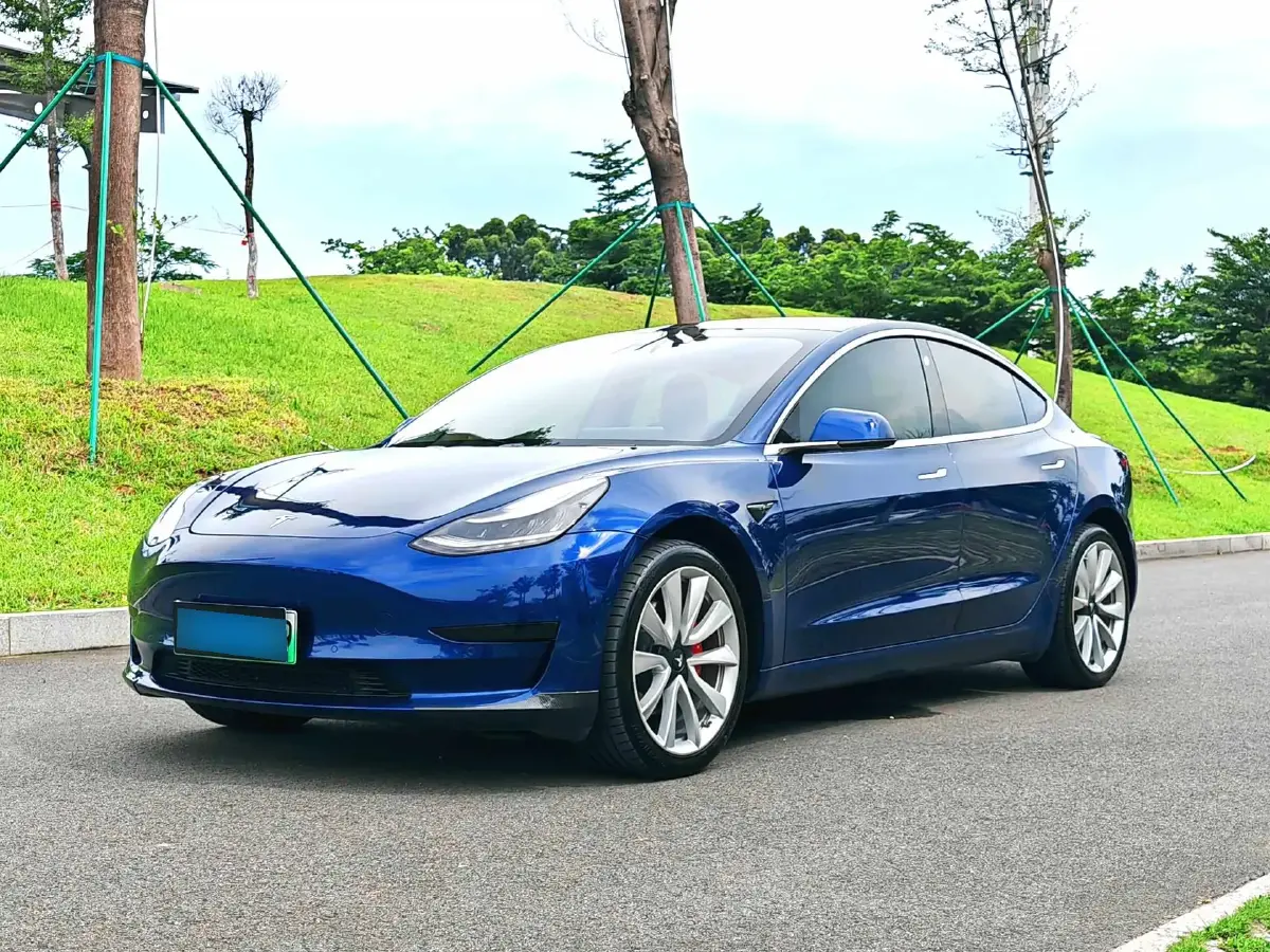 2020 Tesla Model 3 BEV 52KWH
