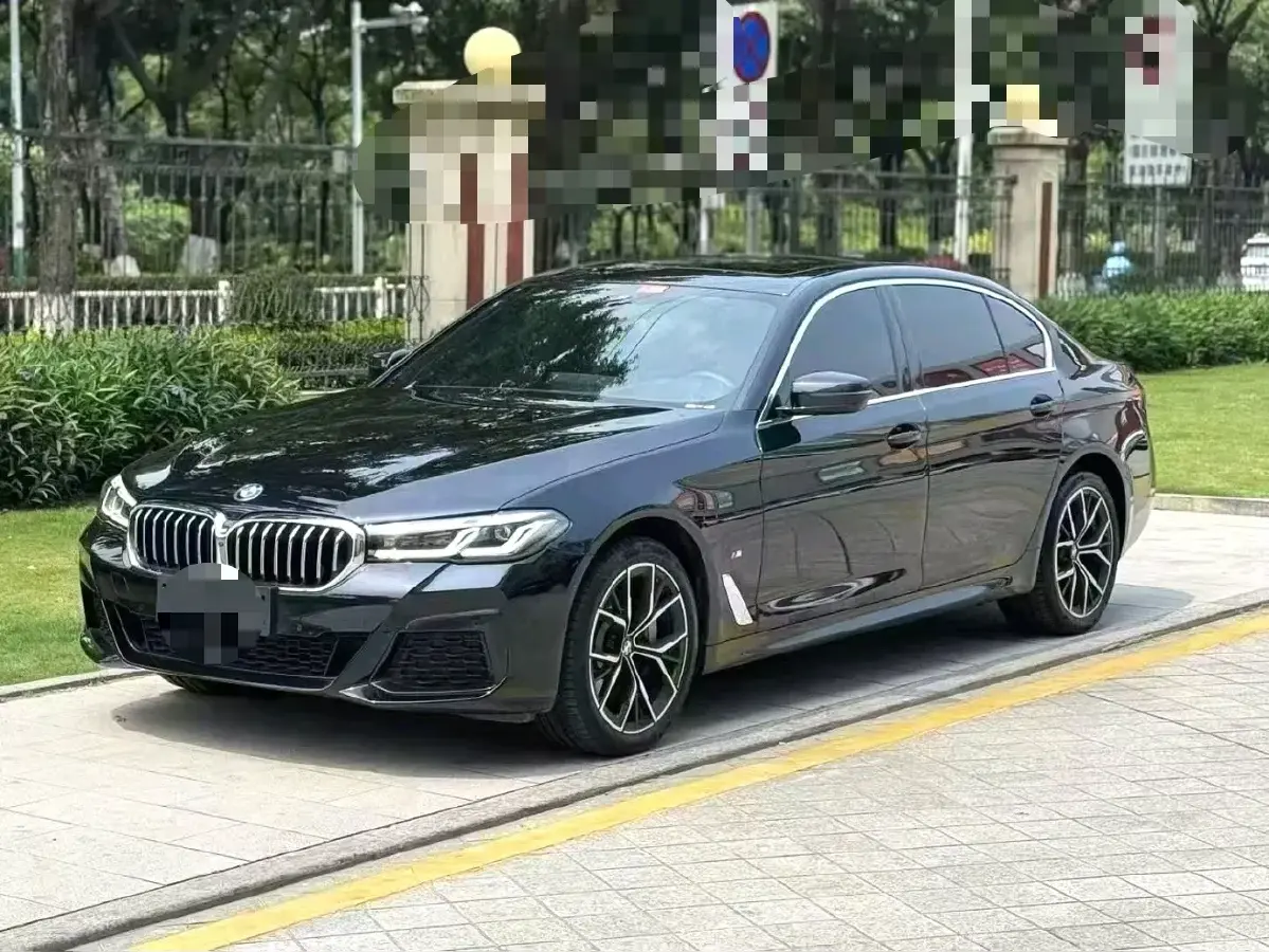 2023 BMW 5 Series 2.0T 245HP L4 8AT