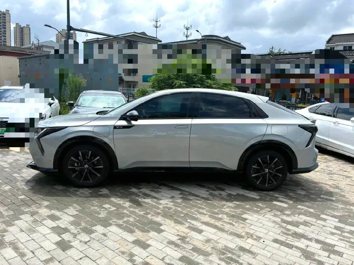 2024 Honda e:NS2 BEV 68.8KWH,autocango,china used car exporter,china ev exporter,chinese used car exporter,chinese used ev exporter