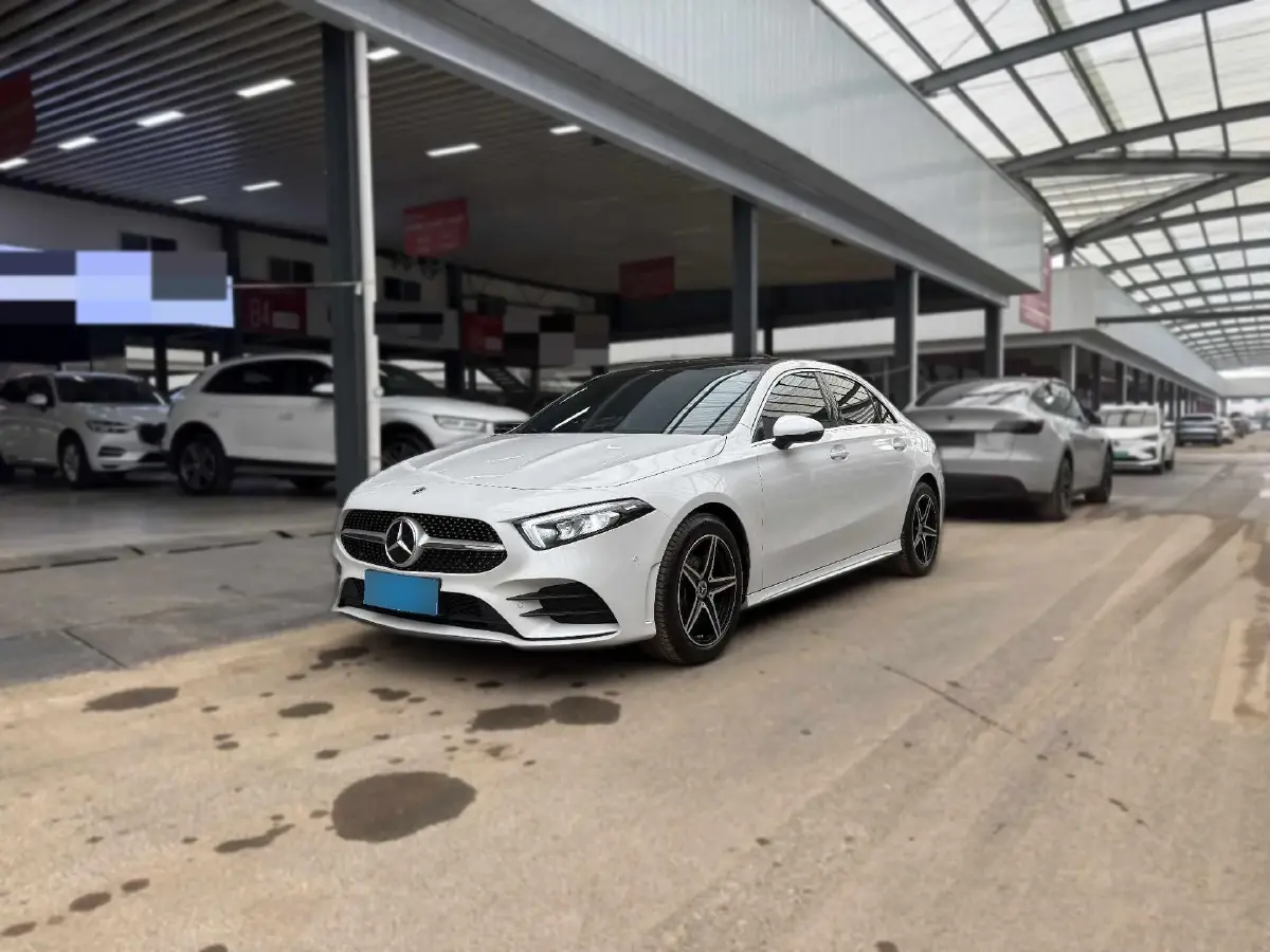 2021 Mercedes-Benz A Class 1.3T 163HP L4 7DCT