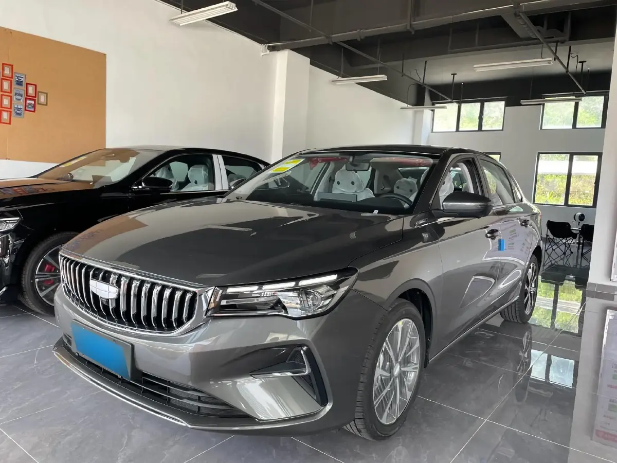 2025 Geely Emgrand 1.5L 127HP L4 5MT