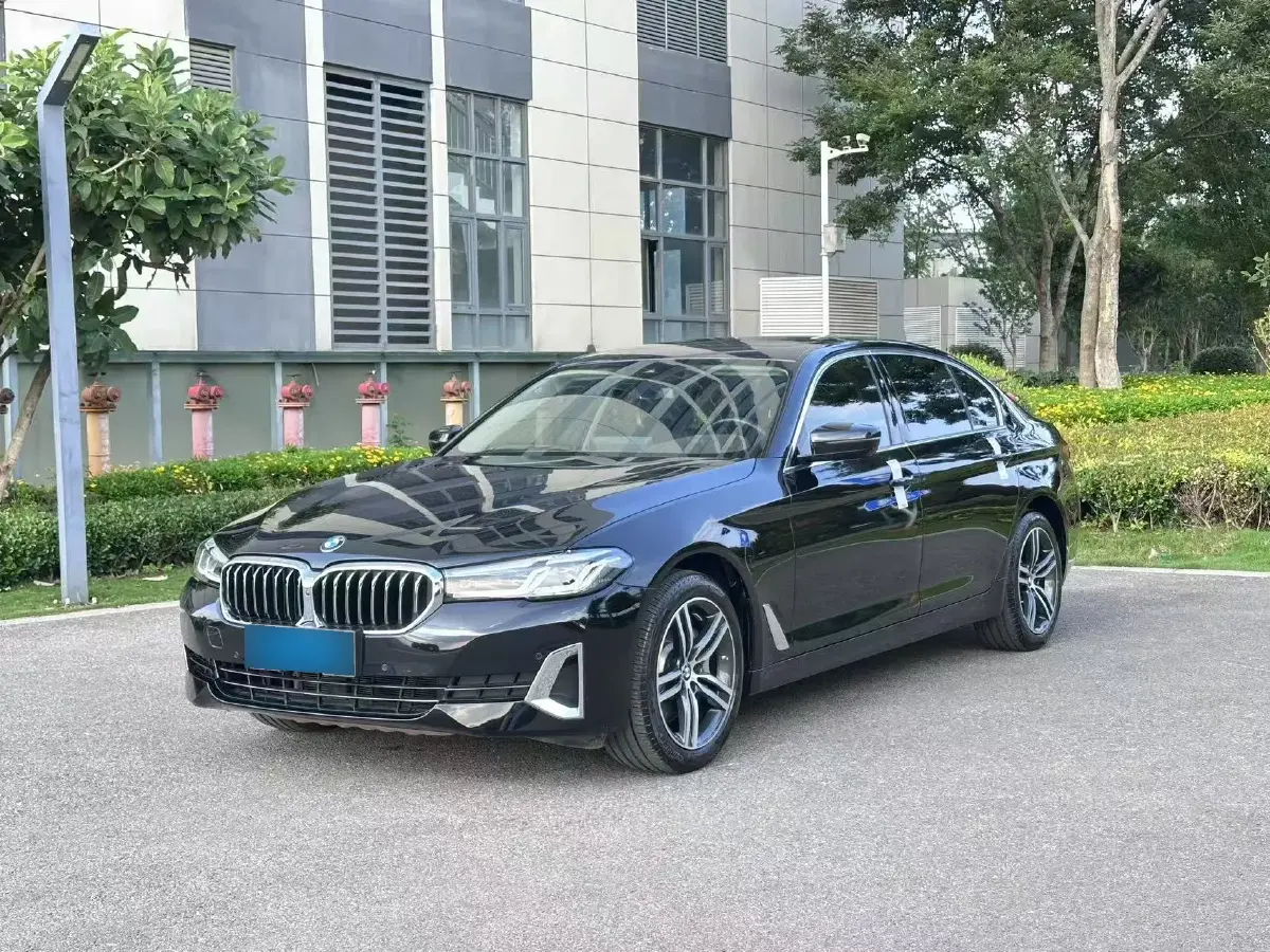 2021 BMW 5 Series 2.0T 252HP L4 8AT
