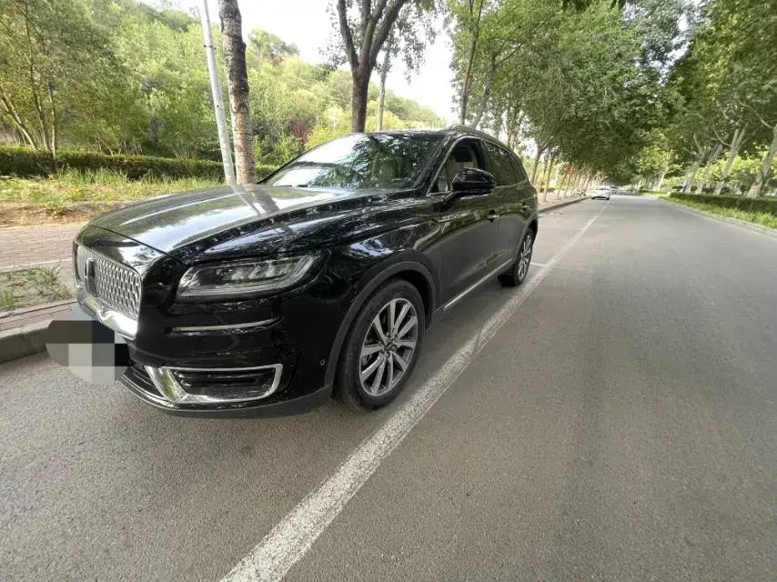 2019 Lincoln Nautilus 2.0T 235HP L4 8AT