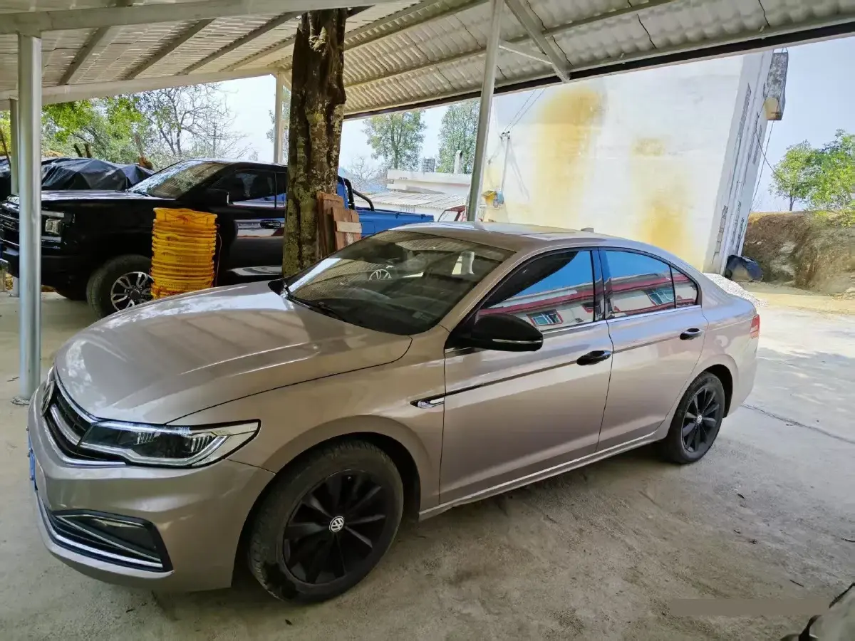 2020 Volkswagen Bora 1.5L 113HP L4 6AT