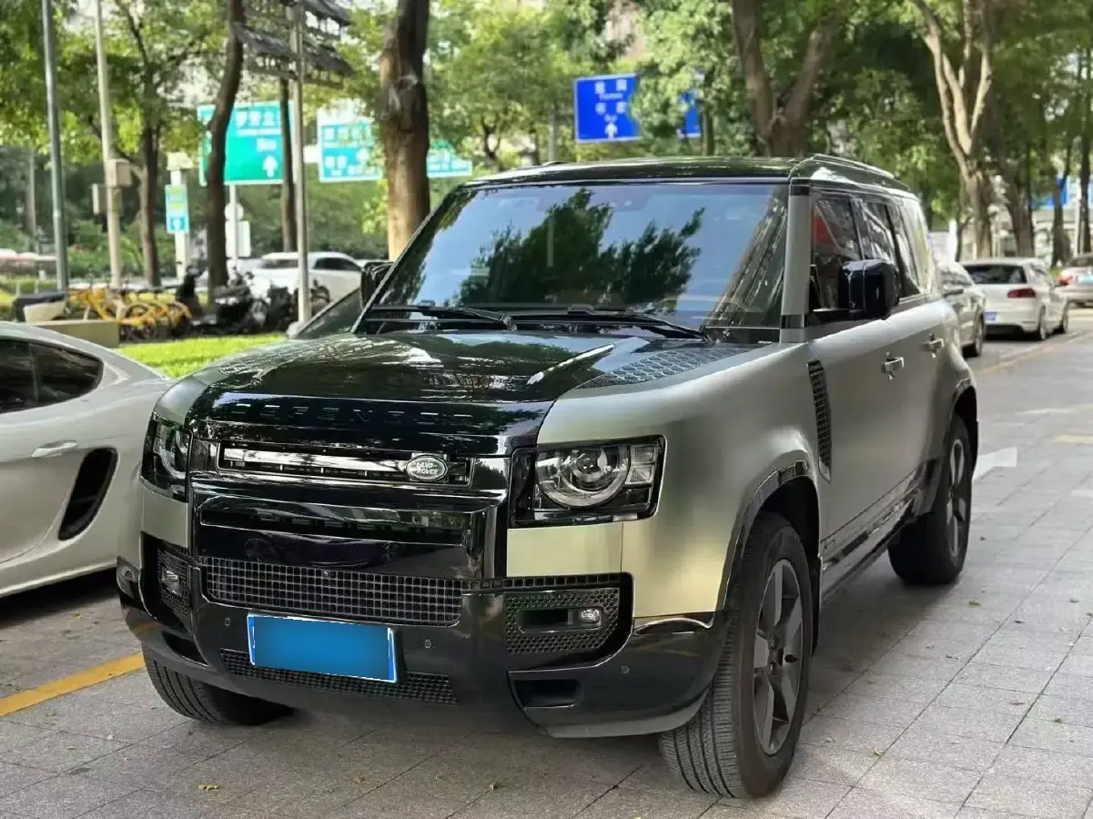 2022 Land Rover Defender 3.0T 400HP L6 8AT