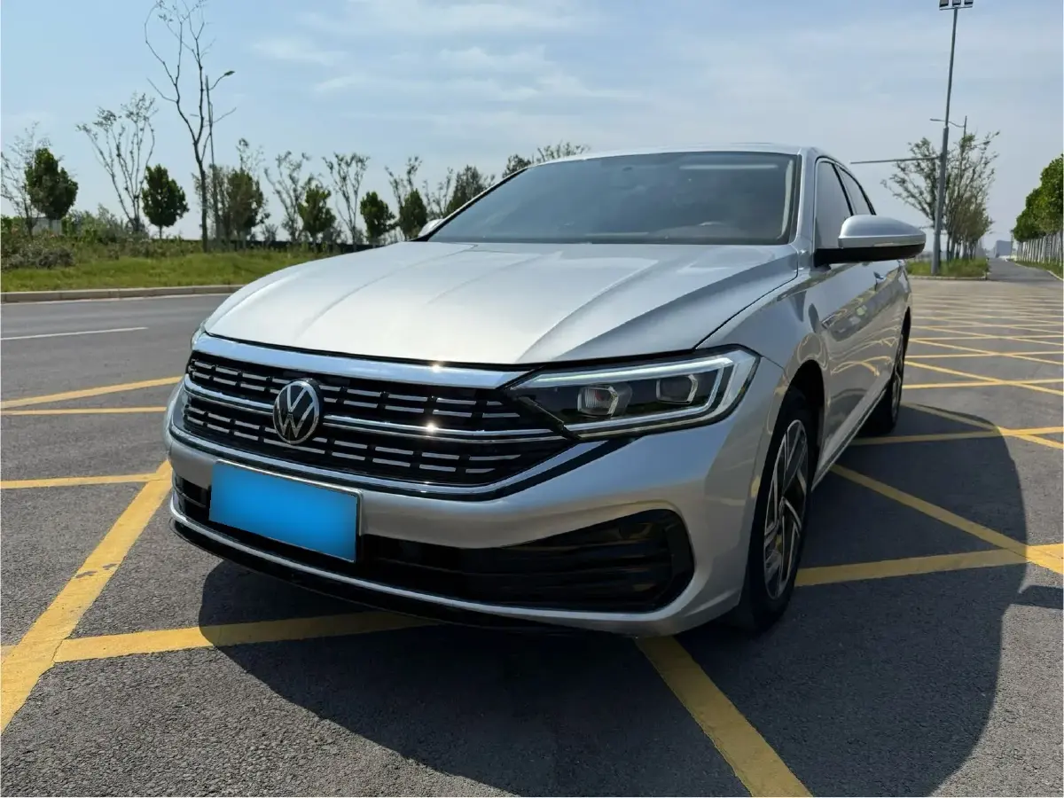 2023 Volkswagen Sagitar 1.4T 150HP L4 7DCT