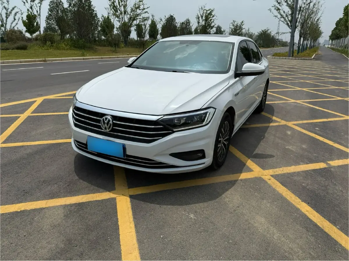 2021 Volkswagen Sagitar 1.4T 150HP L4 7DCT