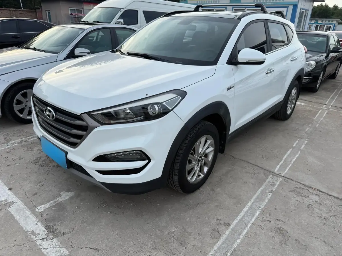 2015 Hyundai Tucson 1.6T 177HP L4 7DCT