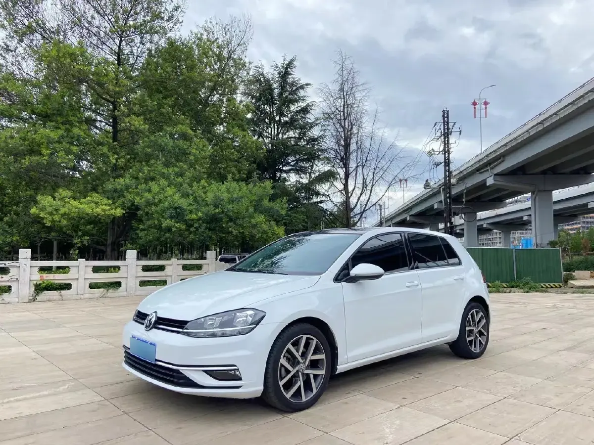 2020 Volkswagen Golf 1.4T 150HP L4 7DCT