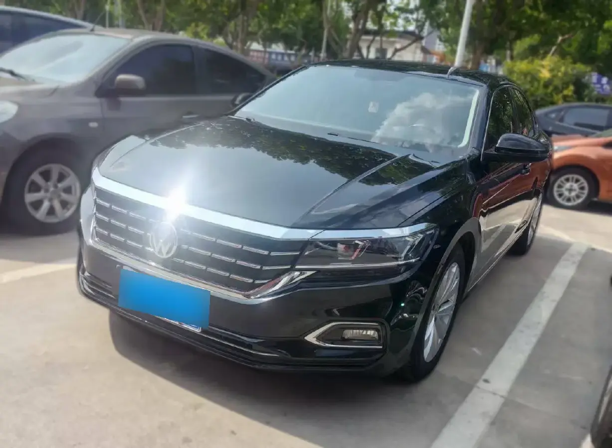 2019 Volkswagen Passat 2.0T 186HP L4 7DCT