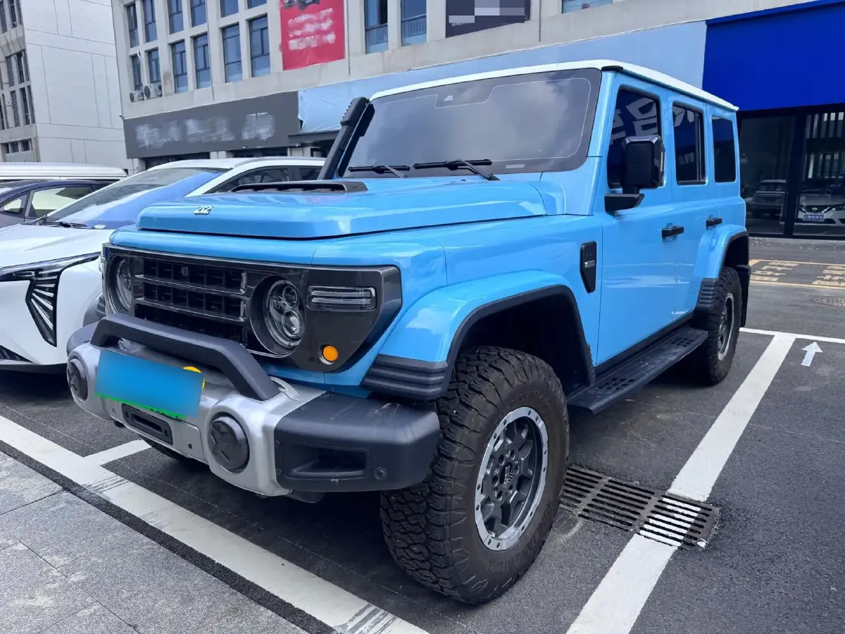 2025 212 212 T01 2.0T 252HP L4 8AT