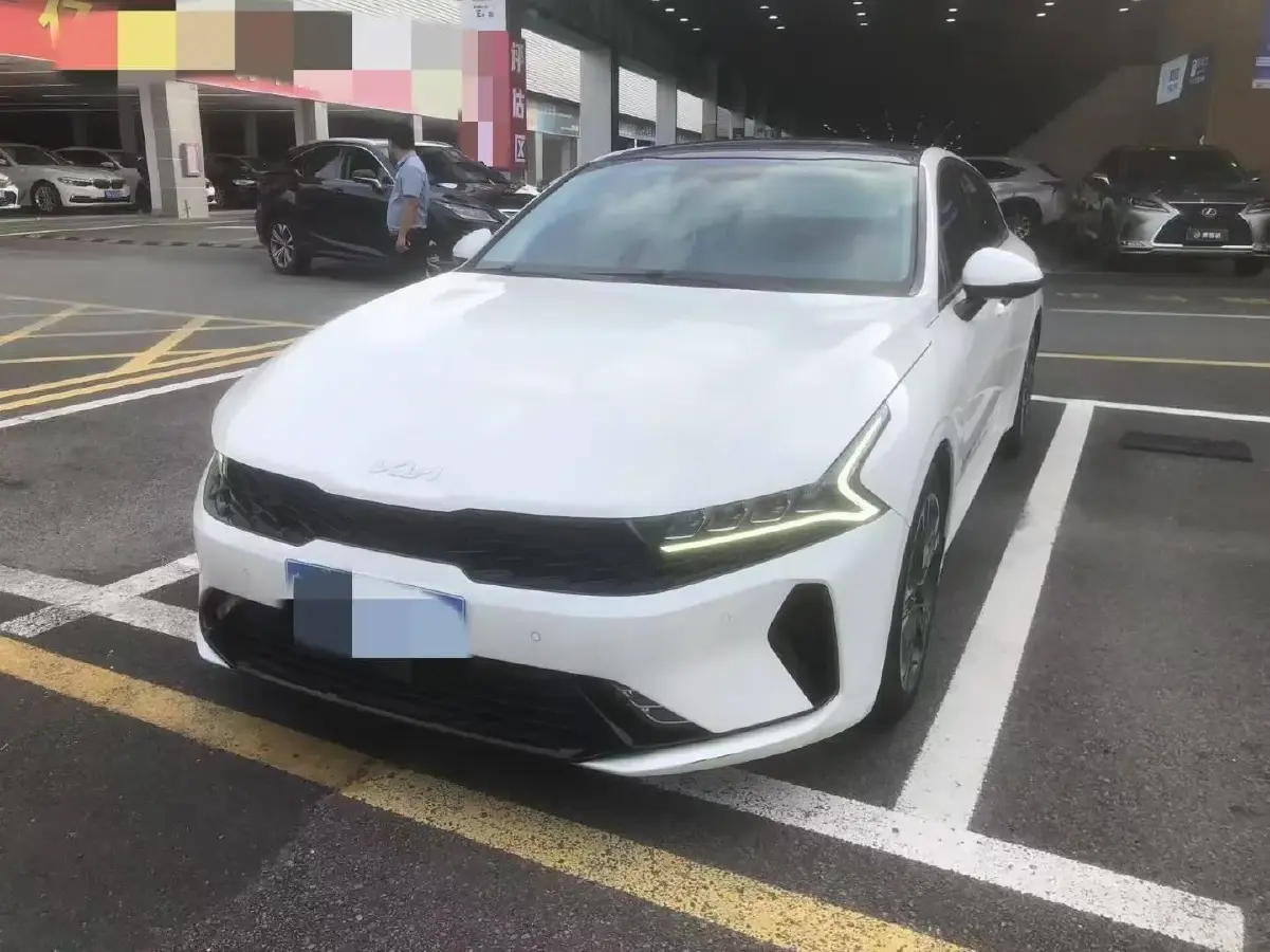 2021 Kia K5 1.5T 170HP L4 7DCT