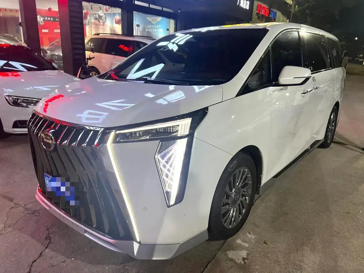 2023 GAC Trumpchi M8 2.0T 252HP L4 8AT