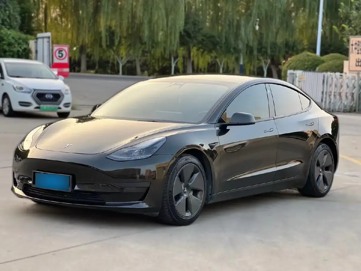 2022 Tesla Model 3 BEV 60KWH