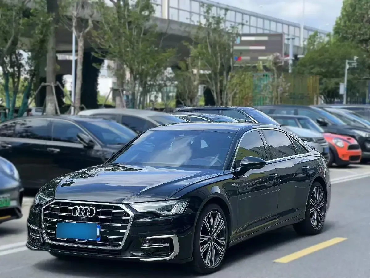2023 Audi A6L 2.0T 190HP L4 7DCT