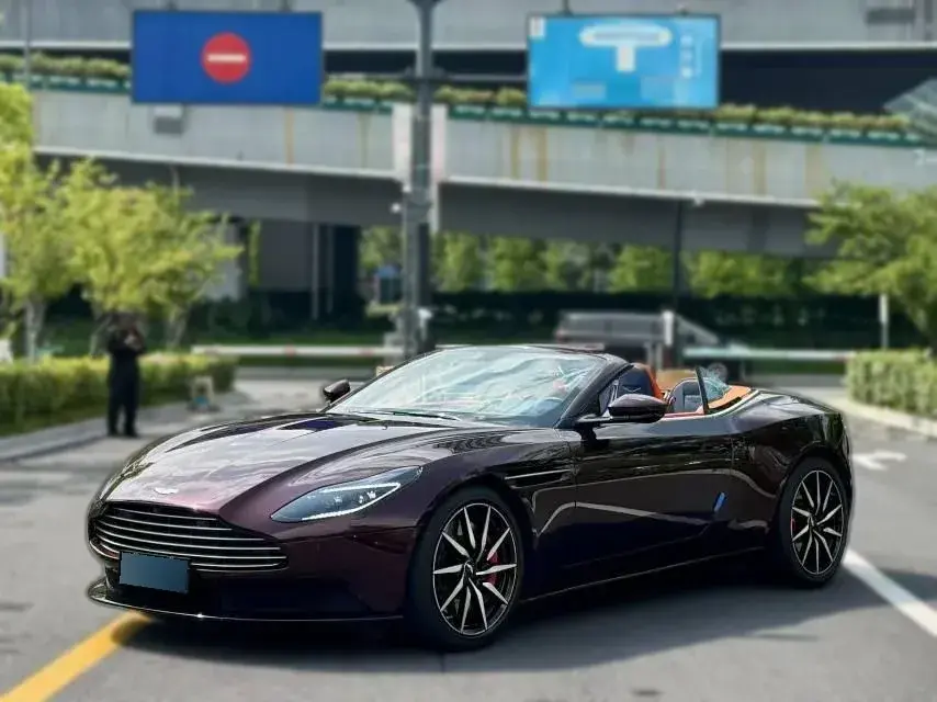 2019 Aston Martin DB11 4.0T 510HP V8 8AT
