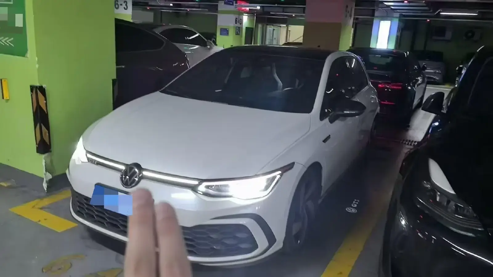 2021 Volkswagen GolfGTI 2.0T 220HP L4 7DCT