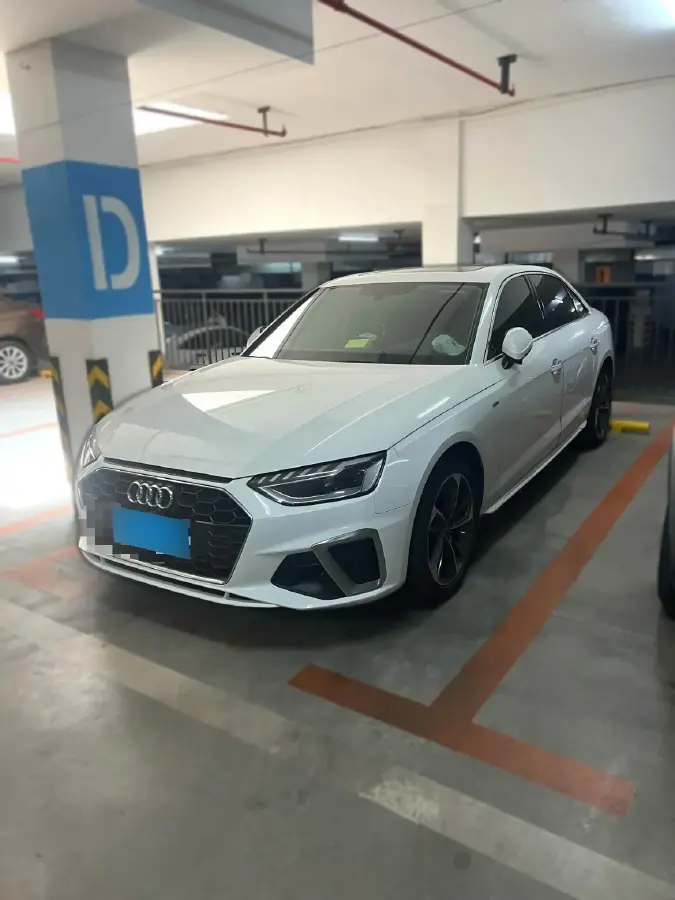 2023 Audi A4L 2.0T 190HP L4 7DCT