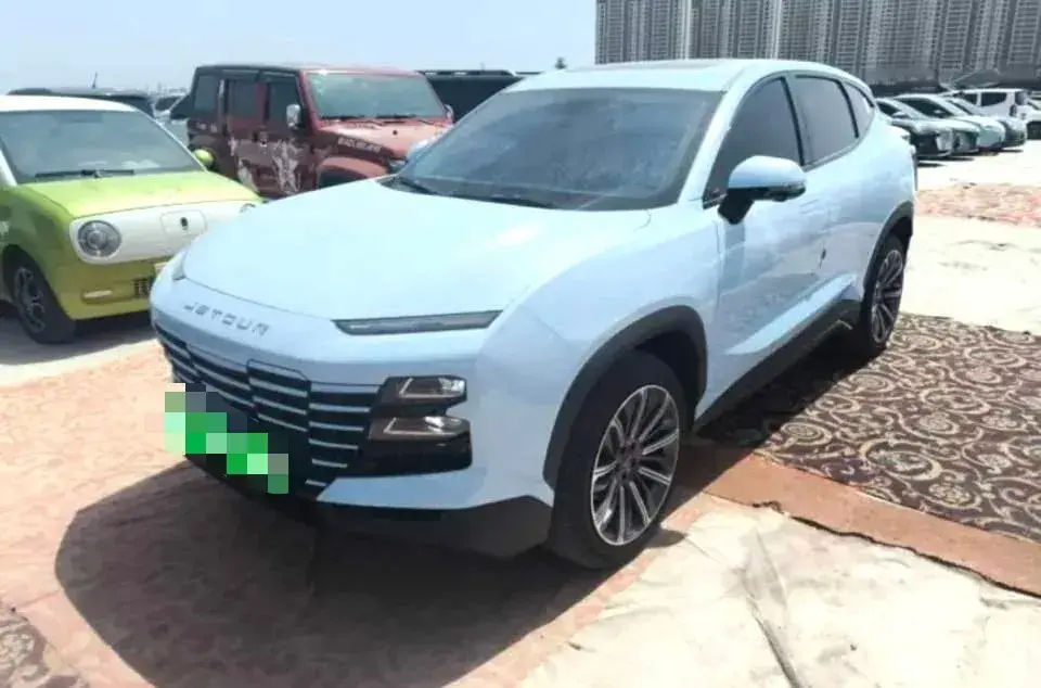 2022 Jetour DASHING i-DM 1.5T 156HP L4 3DHT PHEV 19.27KWH