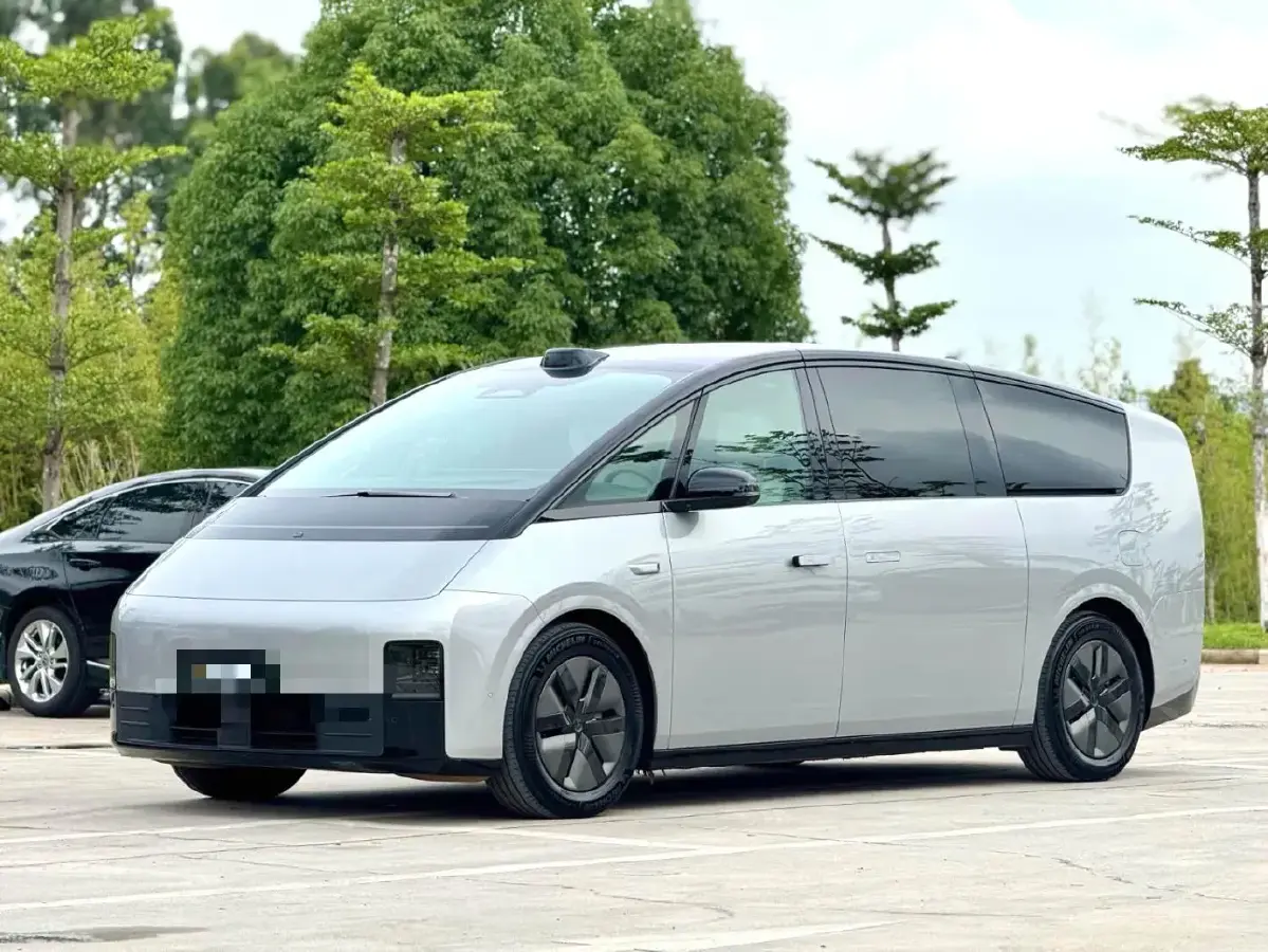 2024 Li MEGA BEV 102.7KWH
