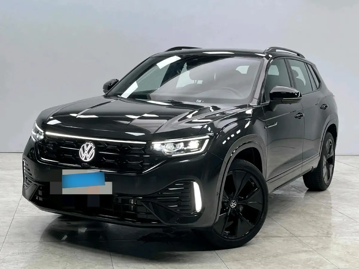 2023 Volkswagen Tayron 2.0T 220HP L4 7DCT