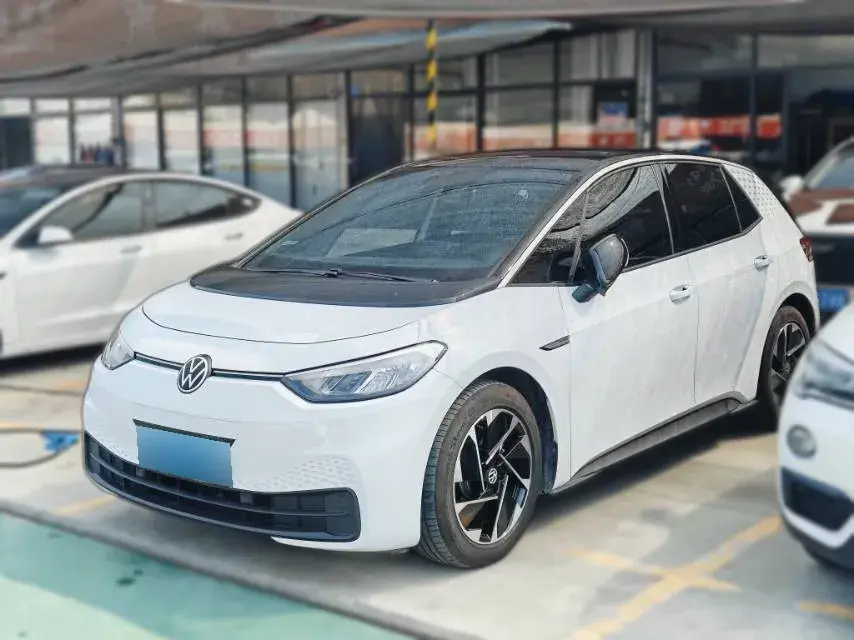 2023 Volkswagen ID.3 BEV 52.8KWH