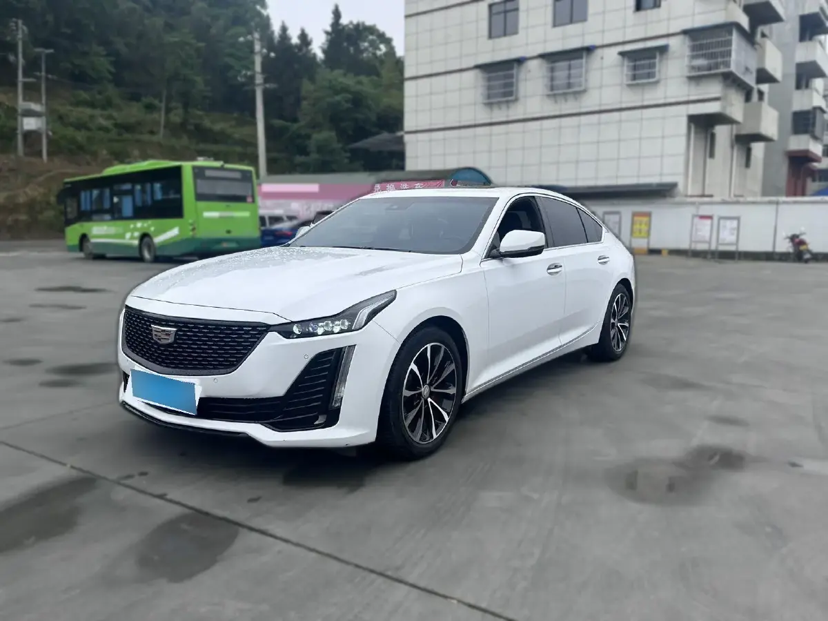 2021 Cadillac CT5 2.0T 237HP L4 10AT