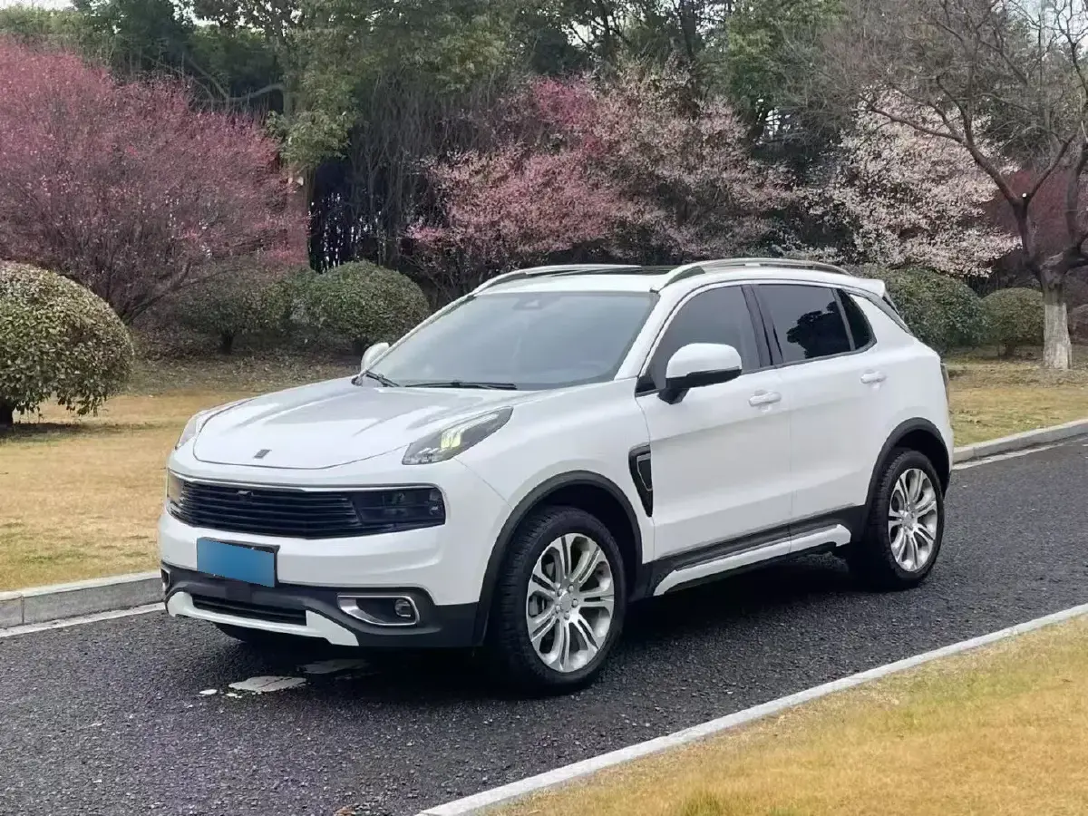 2019 LYNK&CO 01 2.0T 190HP L4 6AT