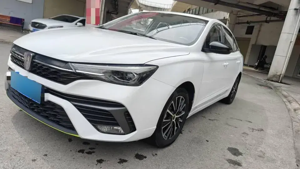 2021 Roewe i5 1.5L 120HP L4 CVT