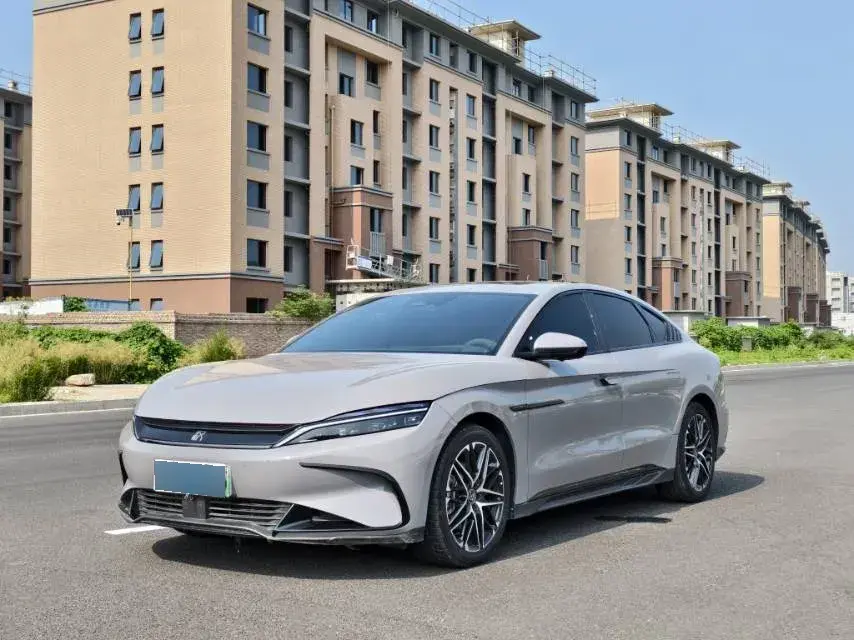 2025 BYD Han BEV 72KWH