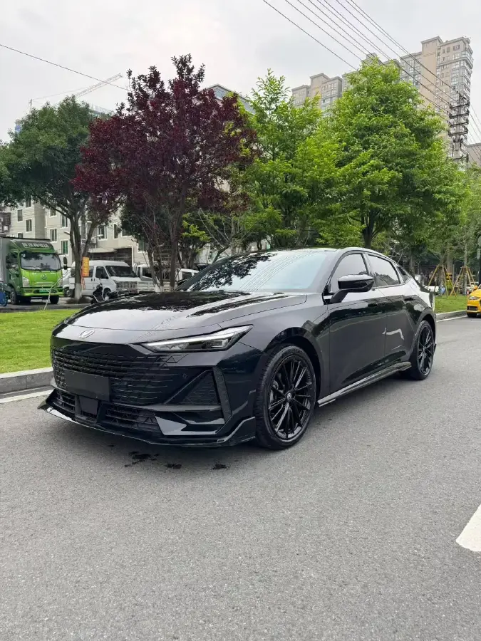 2022 ChangAn UNI-V 1.5T 188HP L4 7DCT