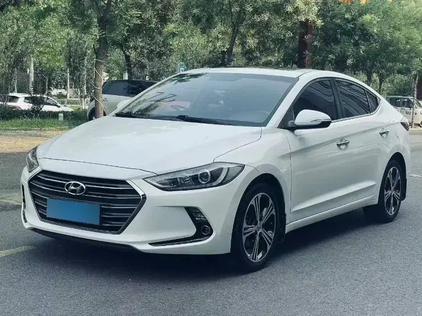 2016 Hyundai Elantra 1.6L 130HP L4 6AT