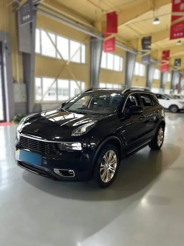 2018 LYNK&CO 01 2.0T 190HP L4 6AT