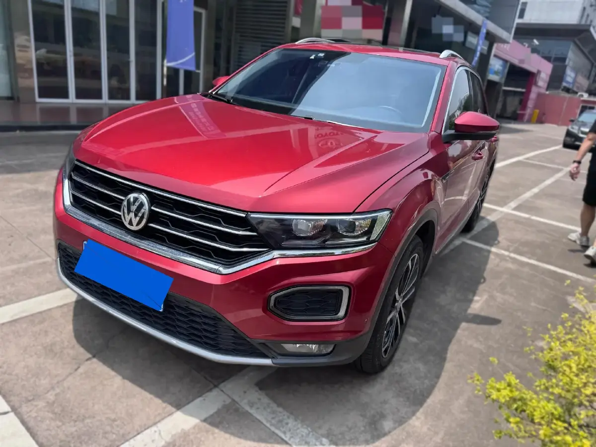 2019 Volkswagen T-Roc 1.4T 150HP L4 7DCT