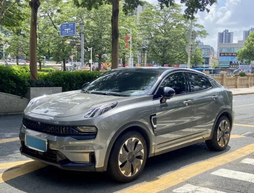 2021 LYNK&CO 05 EM-P 1.5T 180HP L3 7DCT PHEV 17.7KWH