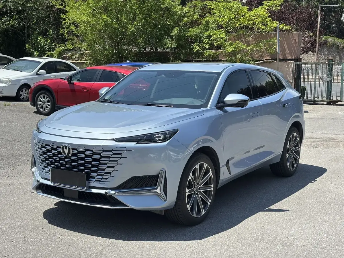 2021 ChangAn UNI-K 2.0T 233HP L4 8AT