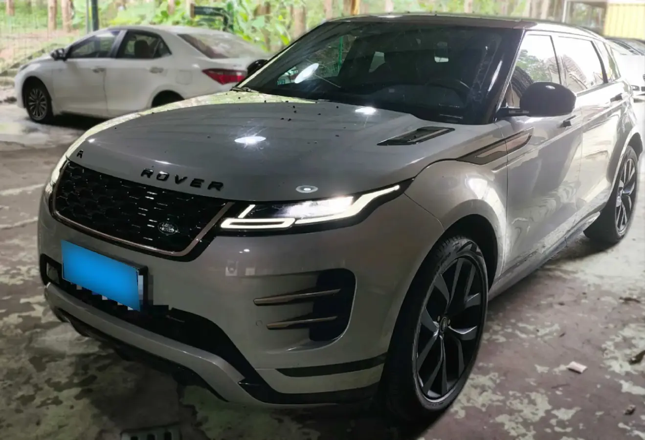 2023 Land Rover Range Rover Evoque 2.0T 249HP L4 9AT