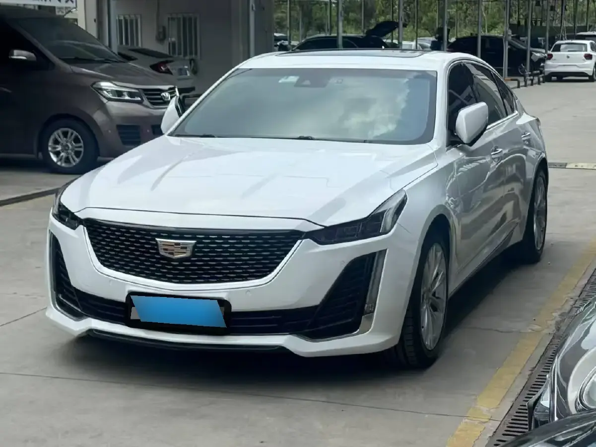 2021 Cadillac CT5 2.0T 237HP L4 10AT