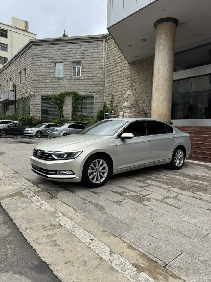 2019 Volkswagen Magotan 2.0T 186HP L4 7DCT