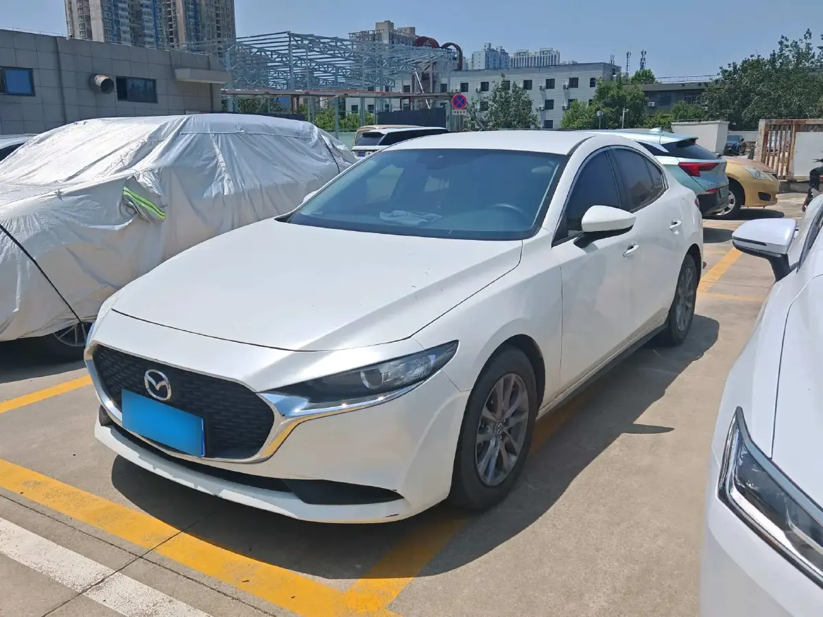 2022 Mazda 3 Axela 2.0L 158HP L4 6AT
