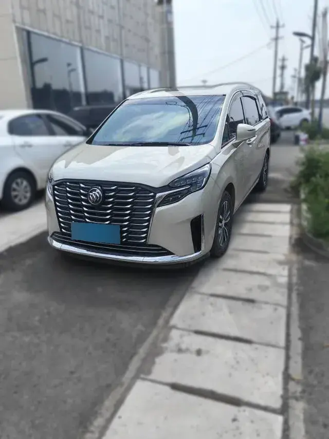 2022 Buick GL8 2.0T 237HP L4 9AT